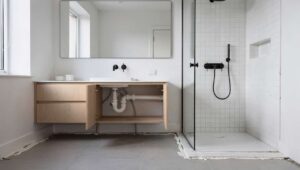 Dansk VVS-forening 2026: de 3 hyppigste DIY-fejl i badeværelser du bør undgå